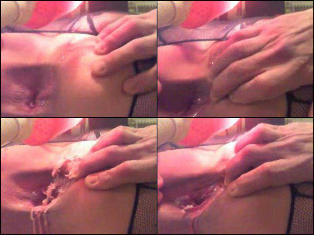 Hot wax in anal male webcam closeup