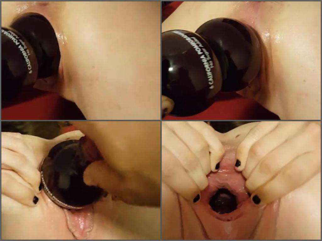Plastic bottle fully penetration in gape pussy my wife Perverted Porn Videos