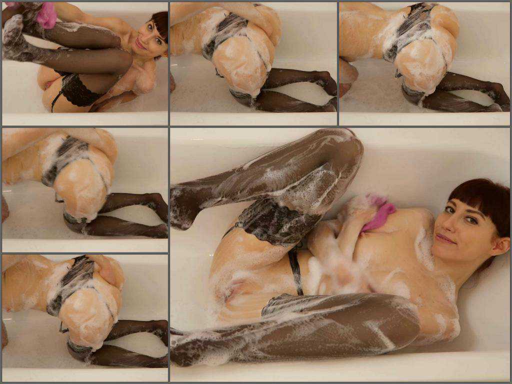Mylene CUSTOM: Shower w/ garter and stockings on