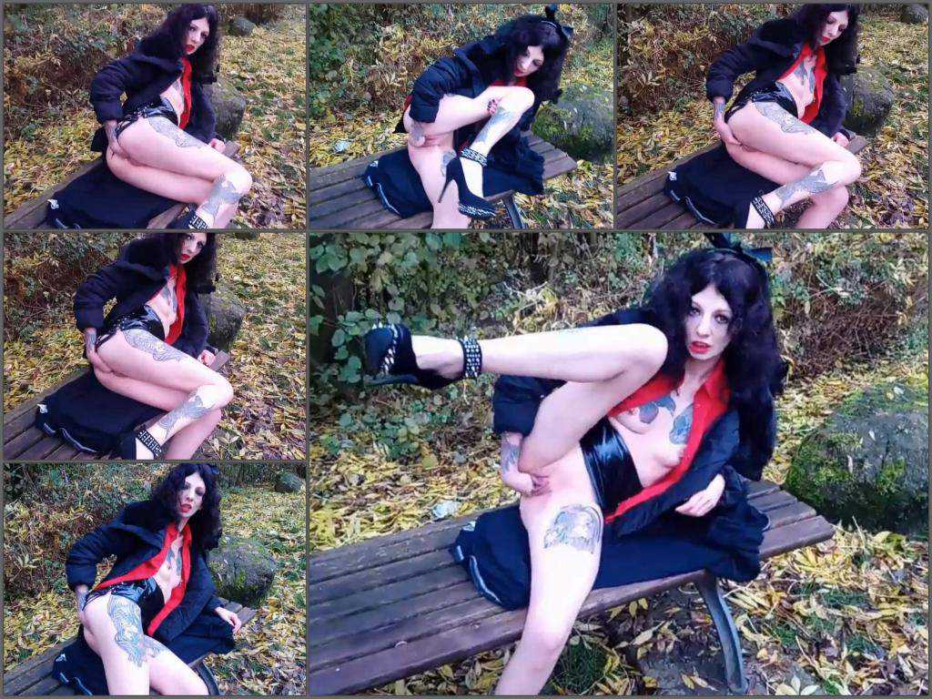 Pussy fisting – Goth brunette Slut_Lucy self fisting sex outdoor