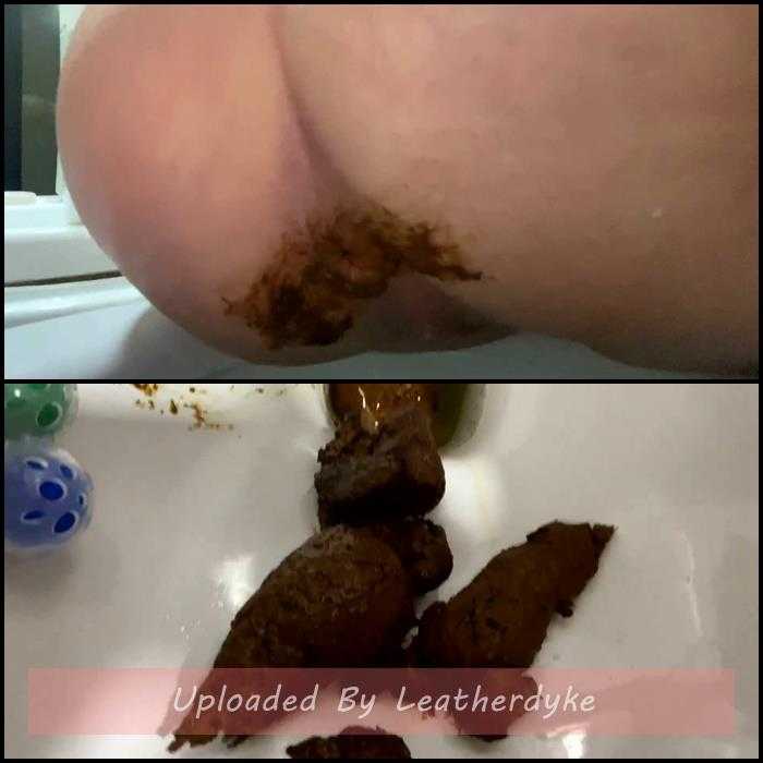 Want To Cum While Poop with thefartbabes