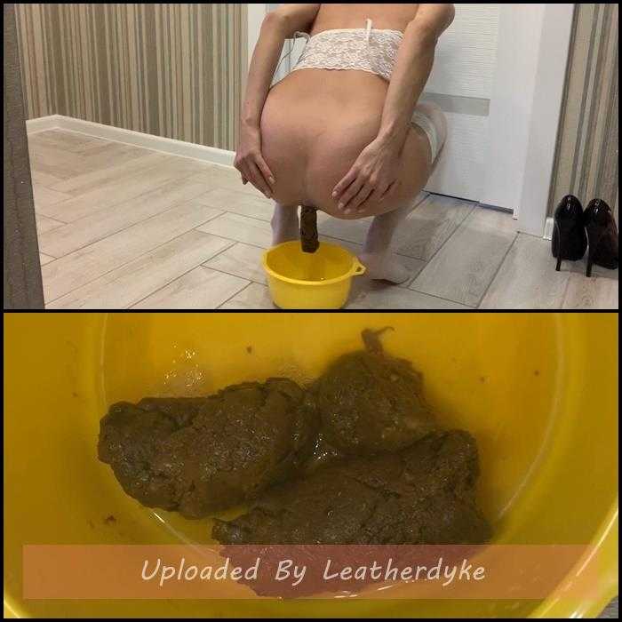 Lily in stockings shit in a pot with Lily | Full HD 1080p | Dec 28, 2020