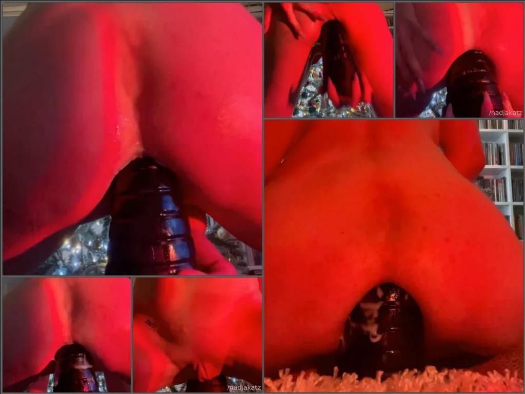 Large labia – BBC dildo fully penetration in asshole dirty pornstar Nadja Katz for Christmas